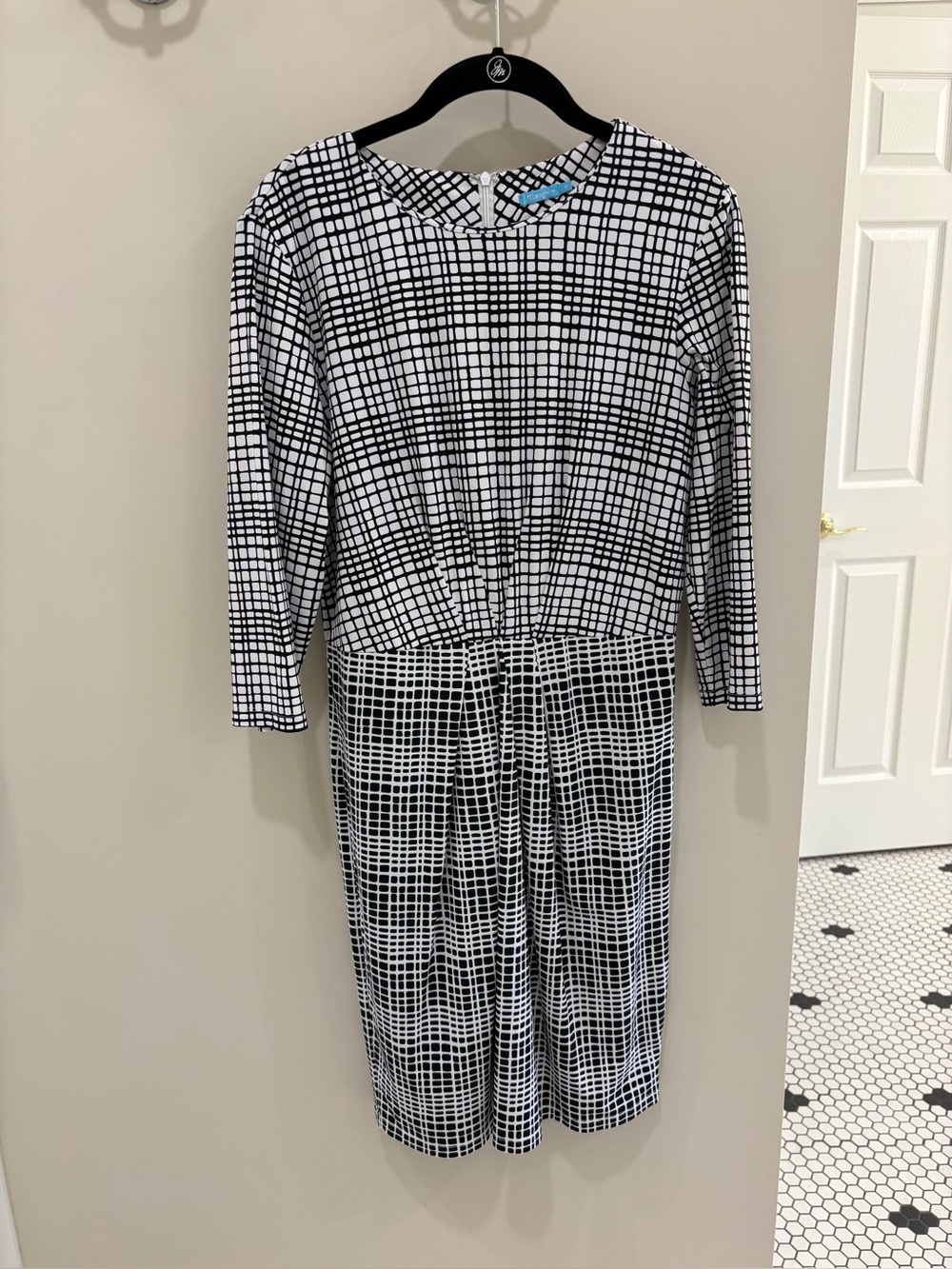 J.McLaughlin Mia Catalina Cloth Dress Black White Mod Matrix Geometric Print M